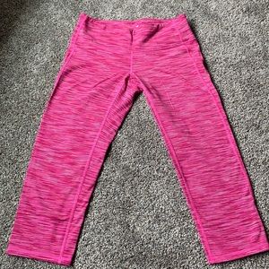 Pink athleta cropped leggings